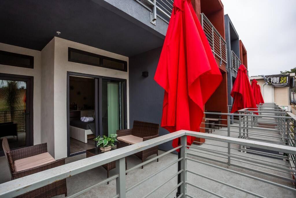 Inn With Large Balcony- Gateway